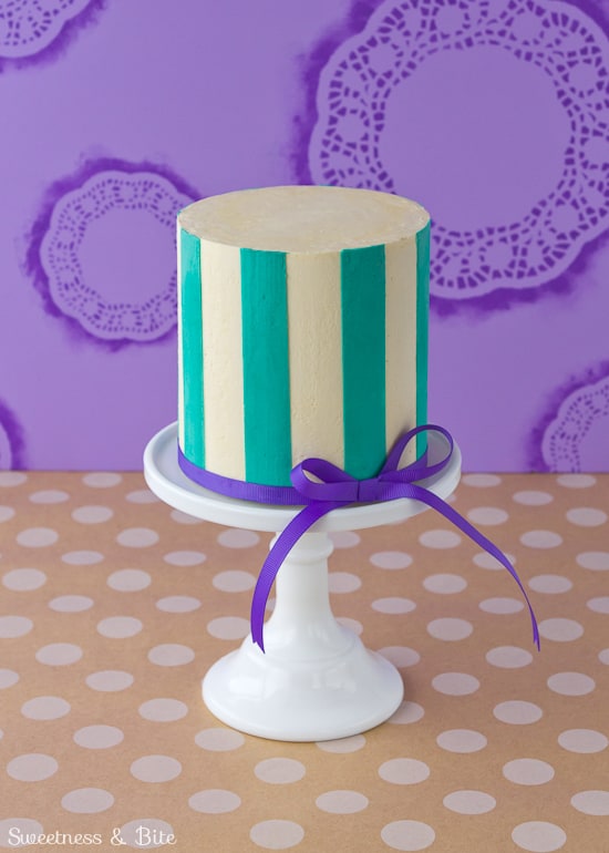 Perfect Buttercream Stripes Cake {Tutorial}