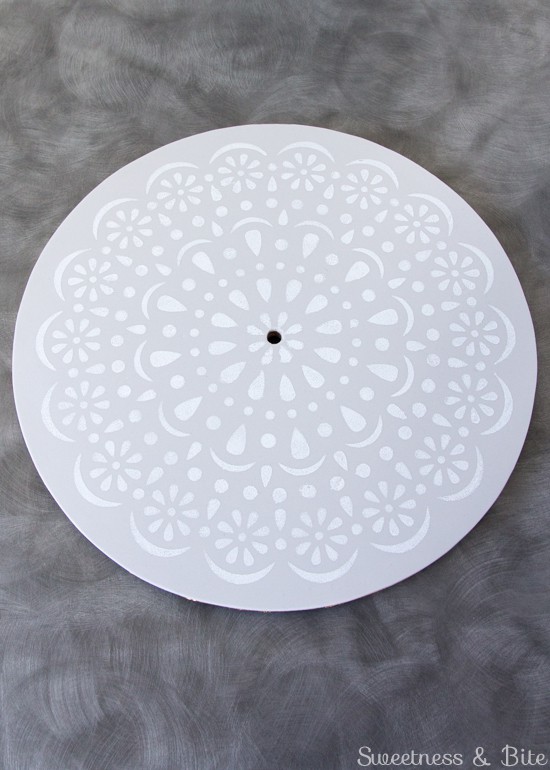 Simple Stenciled Cake Board ~ Doily