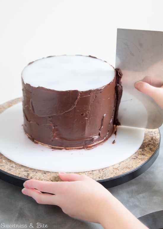 How To Ganache A Cake Full Step By Step Tutorial Sweetness And Bite