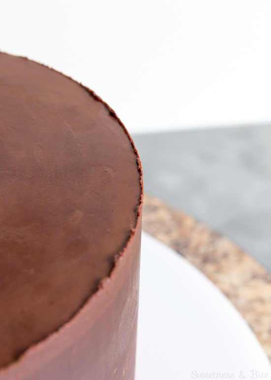 How long does it take you to ganache a cake ? 😍 #foryoupage #ganacher