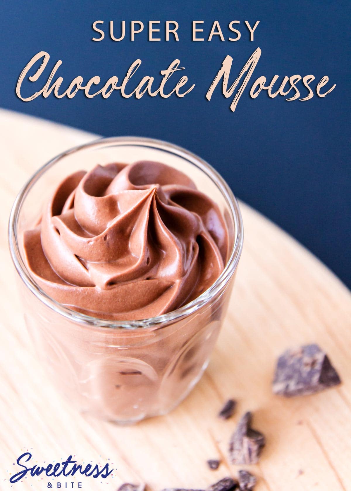Easy chocolate mousse in a small glass.