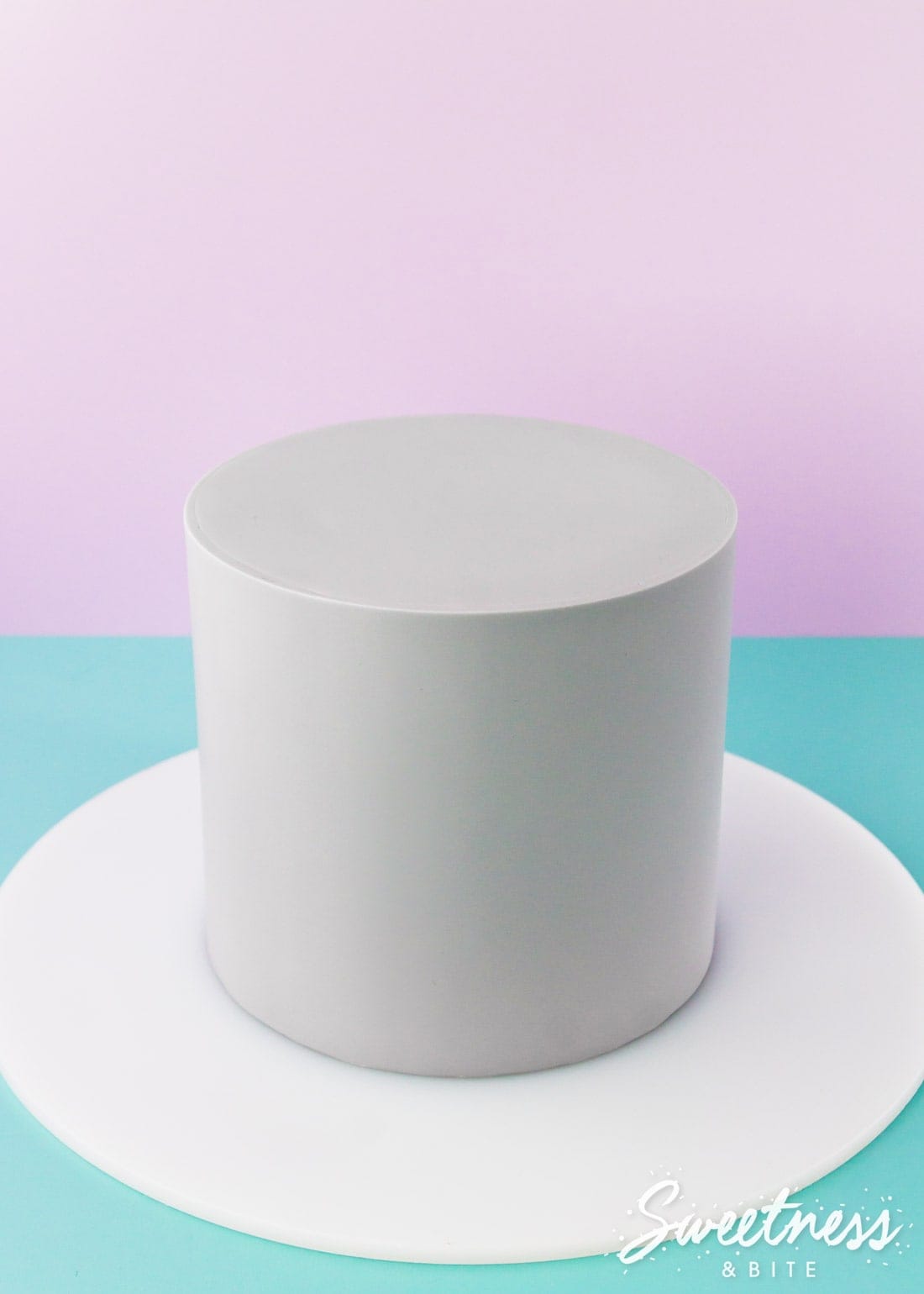 White Wraparound Cake Boards — All Sizes