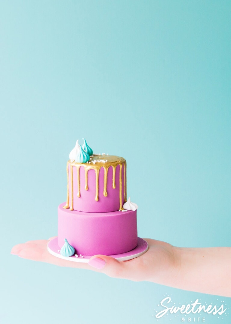 How to Make a Mini Drip Cake