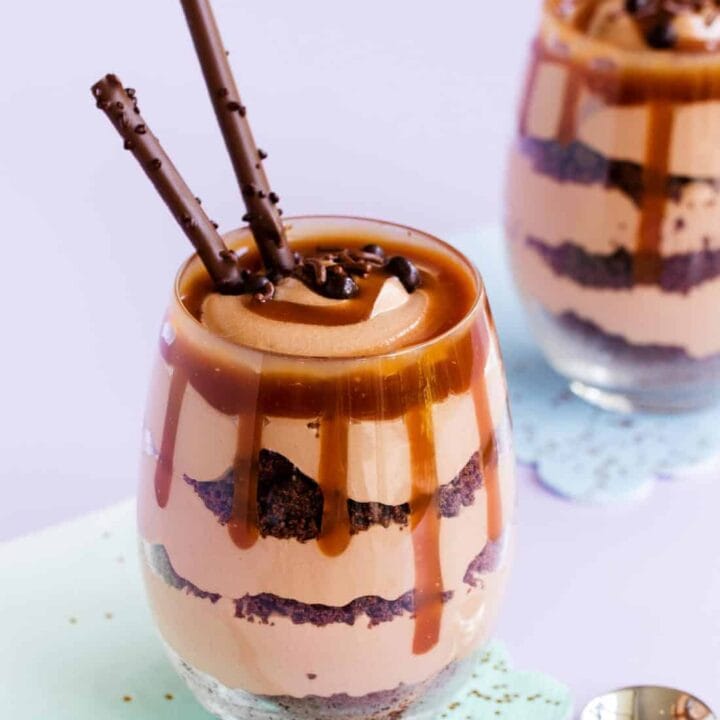 Chocolate Caramel Cheat'scakes - Simple Chocolate Caramel Cheesecakes ~ by Sweetness & Bite