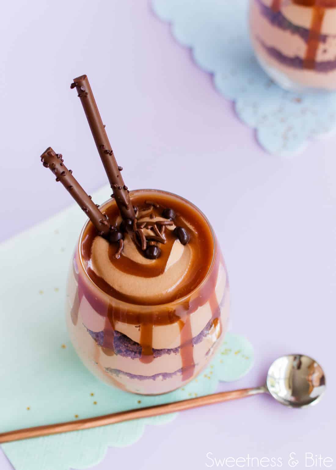 Chocolate Caramel Cheat'scakes - Simple Chocolate Caramel Cheesecakes ~ by Sweetness & Bite